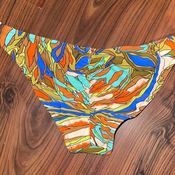 Volcom Bikini Bottoms - Picture 5 of 6